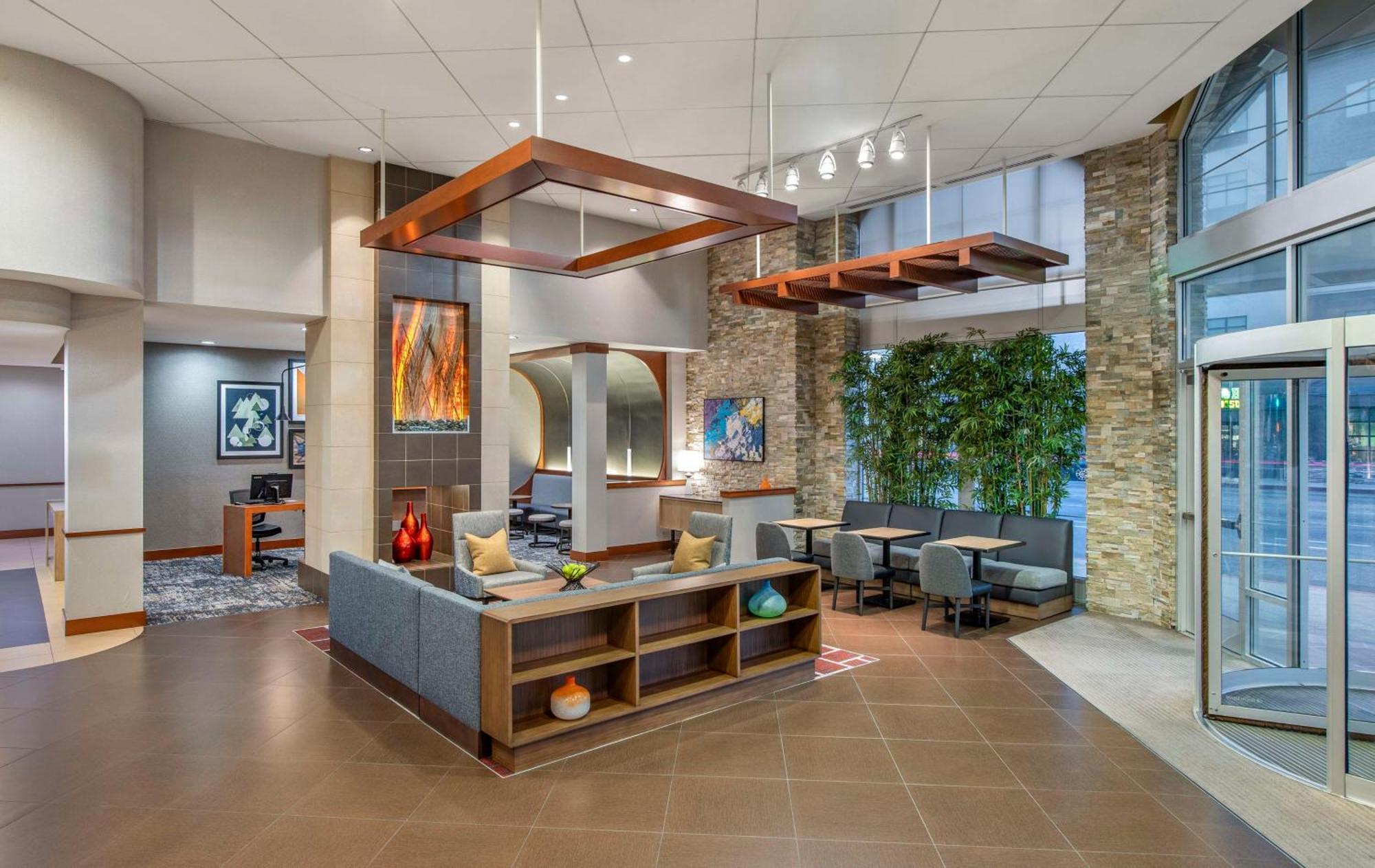 Hyatt Place Riverside Downtown Εξωτερικό φωτογραφία