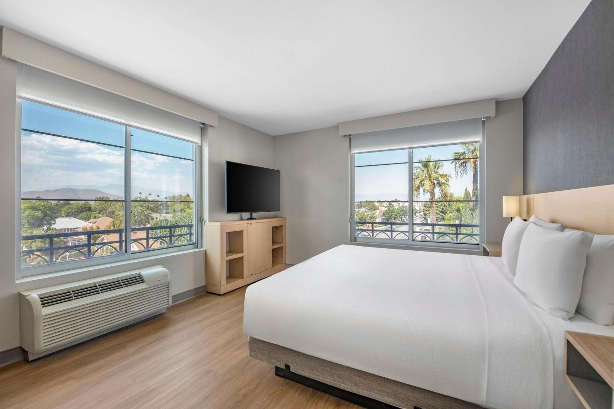 Hyatt Place Riverside Downtown Εξωτερικό φωτογραφία